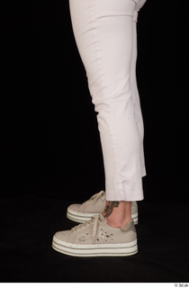 Donna calf dressed sneakers white pants 0003.jpg